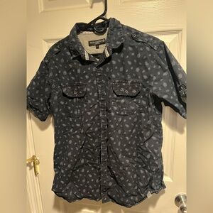 Men’s Free Planet size L short sleeve button down shirt